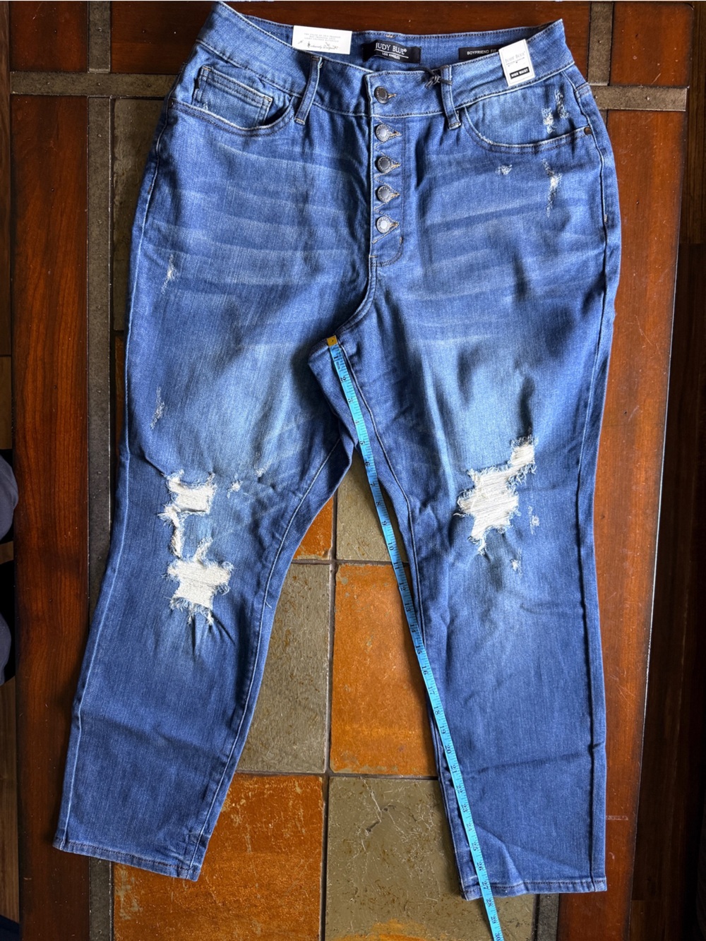 Judy blues BNWT 14w high waisted boyfriend fit denim jean distressed button fly